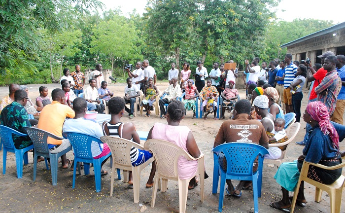 KIC teams interact with Aveyime rice farmers